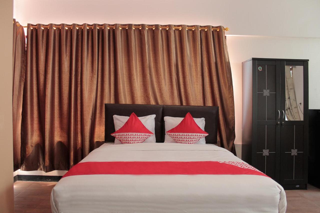 Oyo 222 M@Jayakarta Hotel Ngoại thất bức ảnh