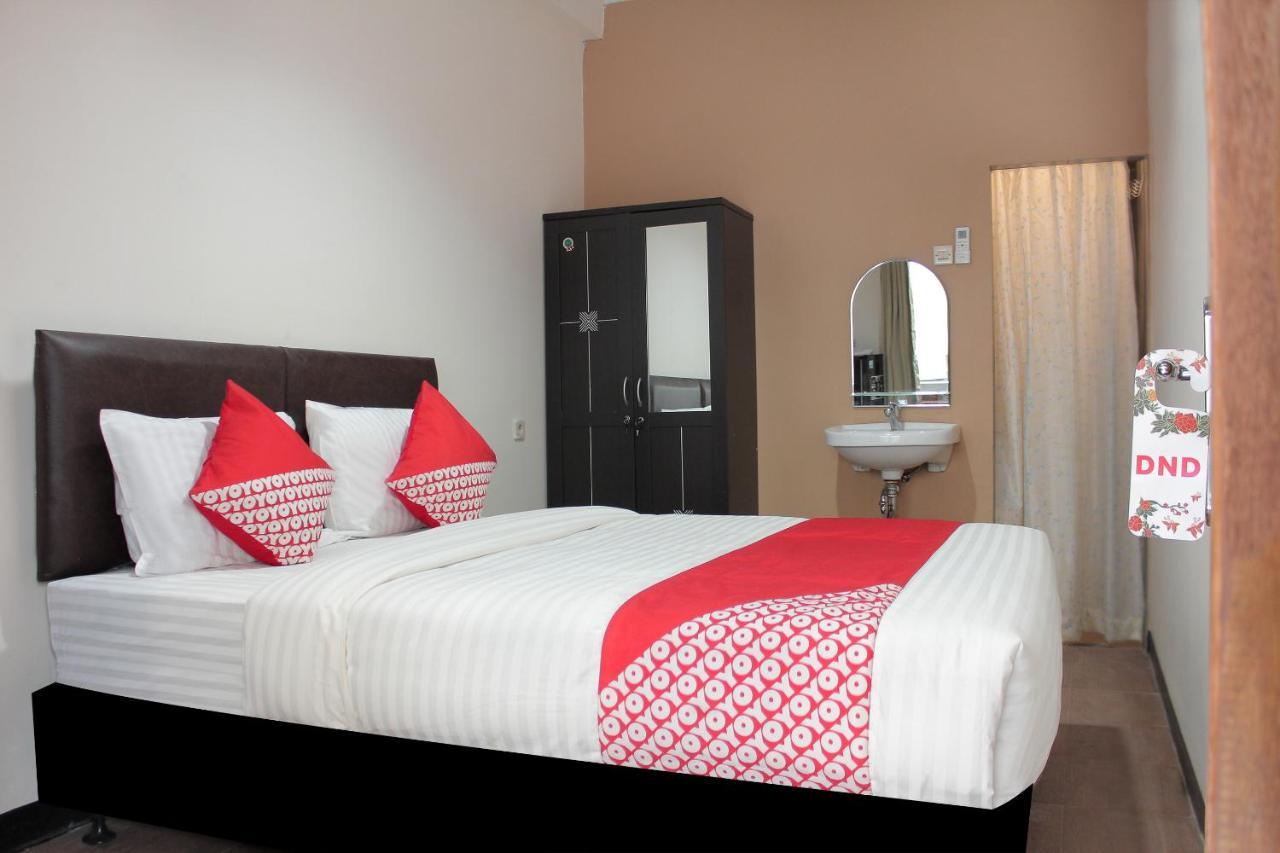 Oyo 222 M@Jayakarta Hotel Ngoại thất bức ảnh