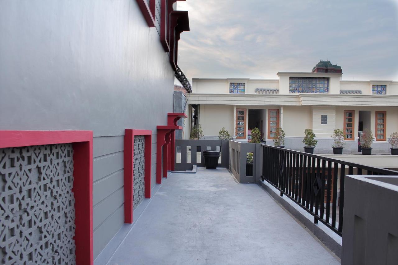 Oyo 222 M@Jayakarta Hotel Ngoại thất bức ảnh